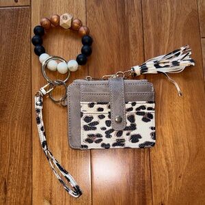 Leopard Pattern Card Holder with Tassel Keychain